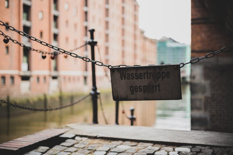 网站安全不是出事后才做，日常这些基础动作更关键-速维云