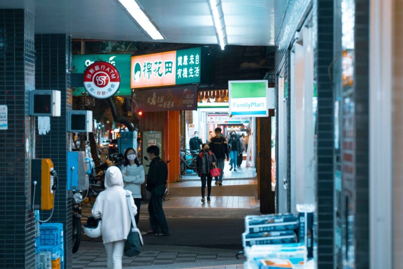 自变量与智平方融资后，具身智能开始争夺真实世界入口-速维云