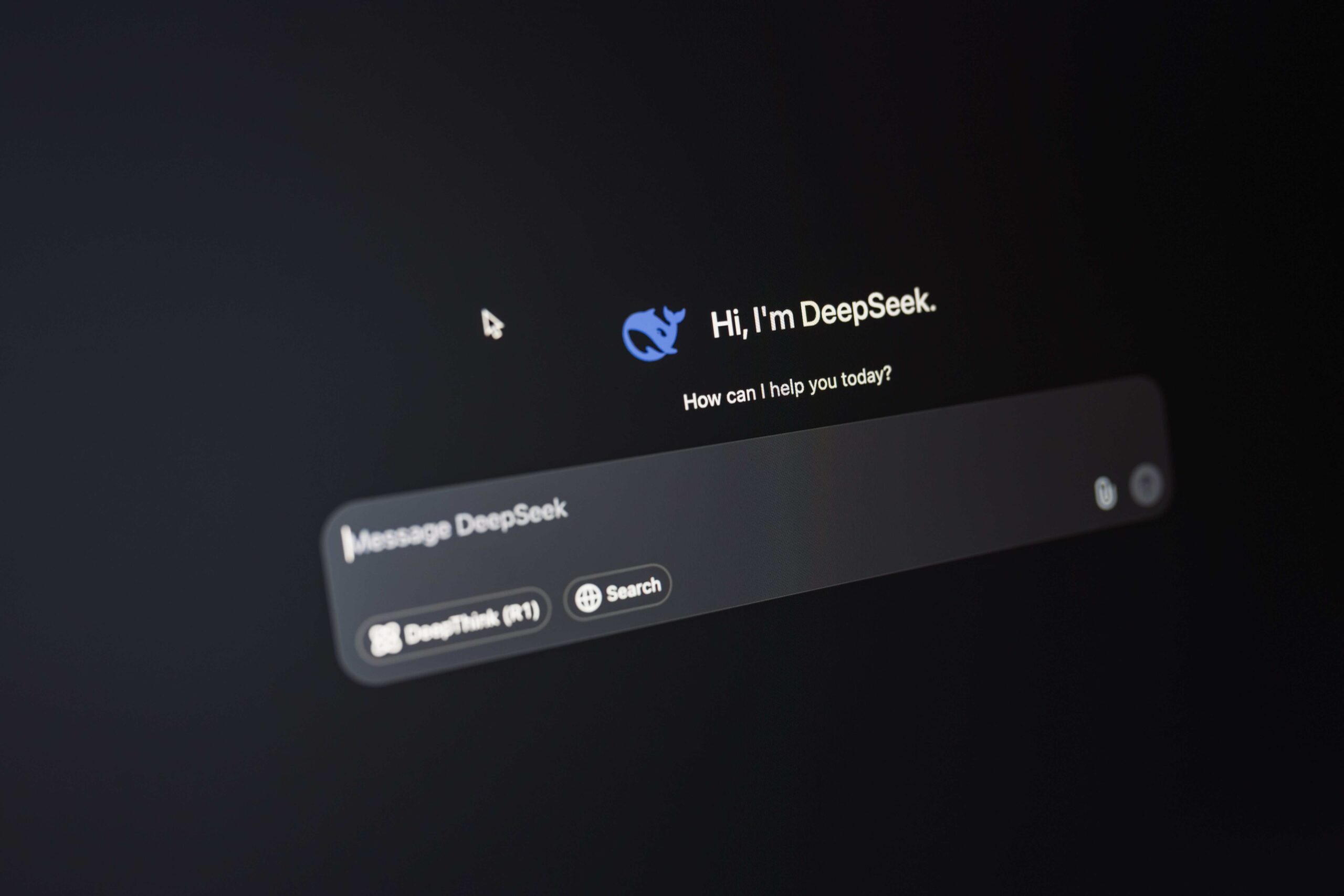 Qwen3.8-Max上线、DeepSeek V4-Flash API开启公测后,AI应用竞争开始回到真实入口-速维云
