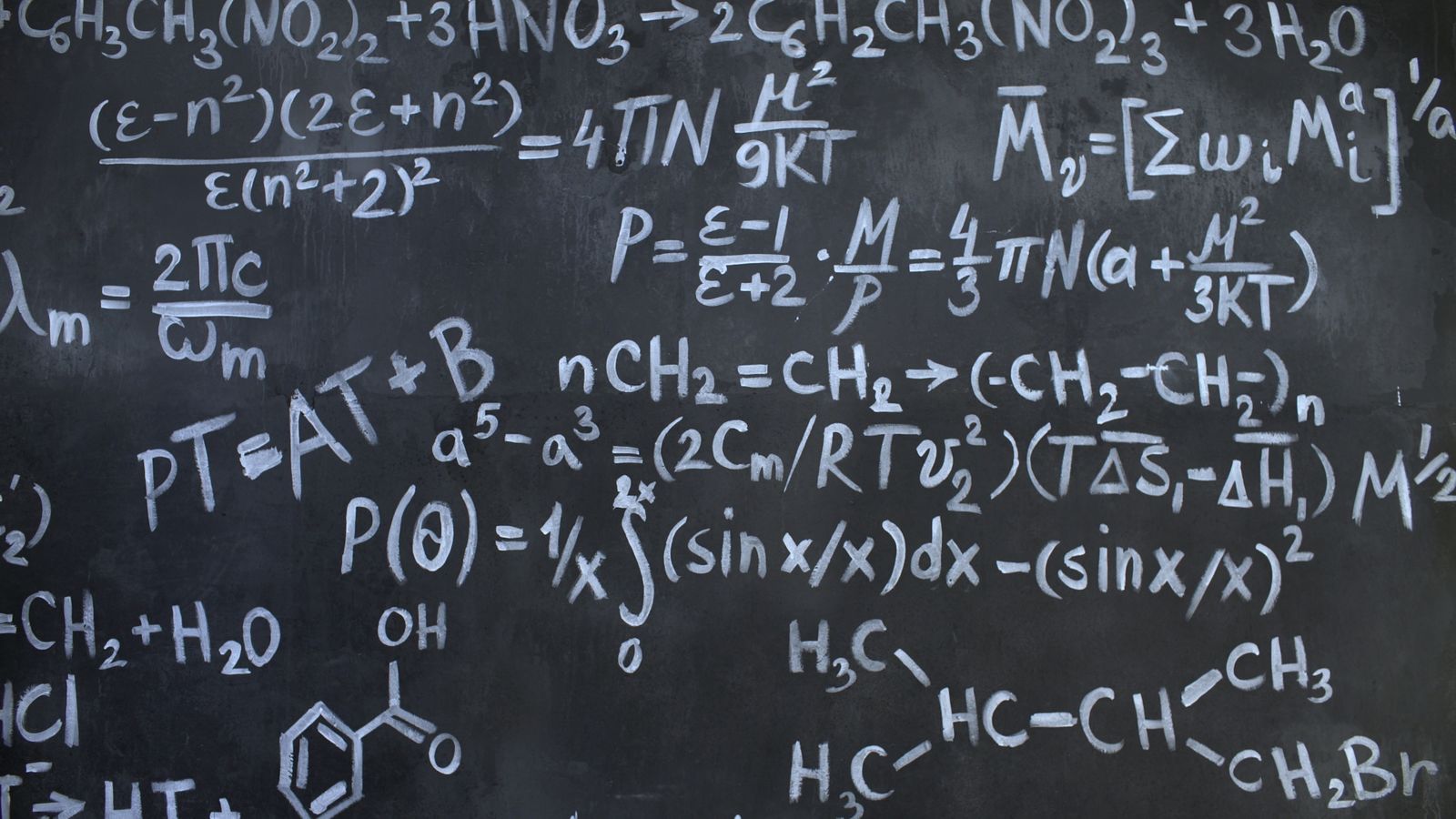 黑板上的数学公式与科学推导，象征AI参与数学研究